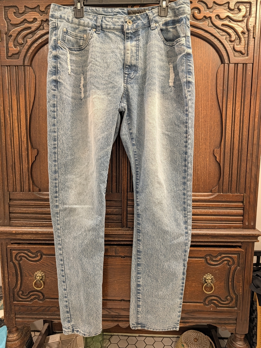 WXYZ Men's Light Wash Slim Jeans